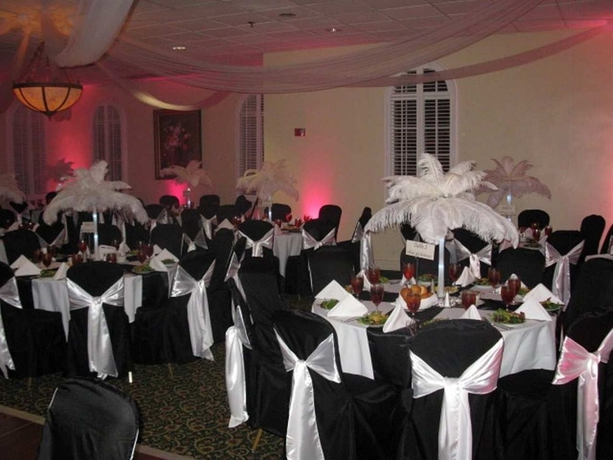 Imagen de los interiores del Hotel Embassy Suites By Hilton Charleston Historic District. Foto 13