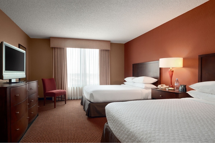 Imagen de la habitación del Hotel Embassy Suites By Hilton Chicago Lombard Oak Brook. Foto 3