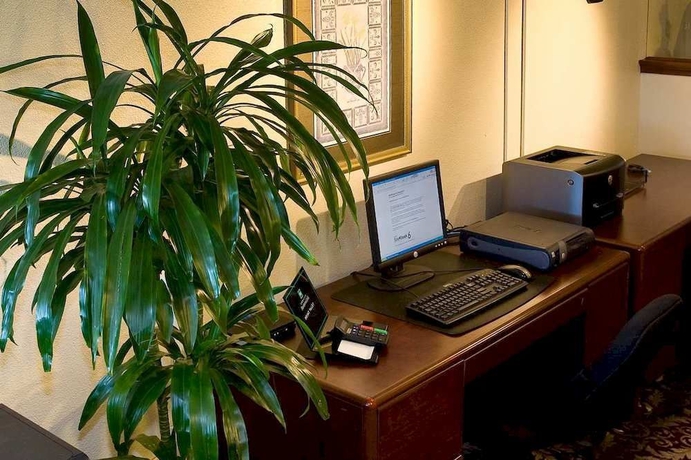 Imagen de los interiores del Hotel Embassy Suites By Hilton Chicago Schaumburg Woodfield. Foto 13