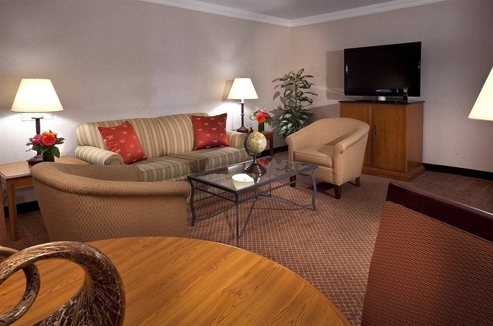 Imagen de los interiores del Hotel Embassy Suites By Hilton Chicago Schaumburg Woodfield. Foto 15