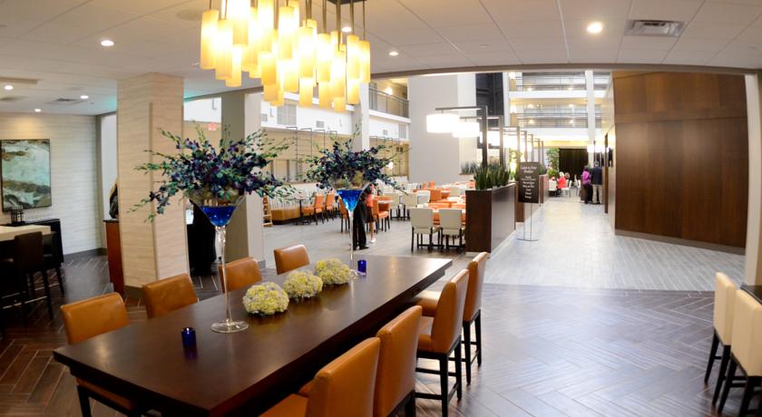 Imagen general del Hotel Embassy Suites By Hilton Cincinnati Northeast Blue Ash. Foto 5