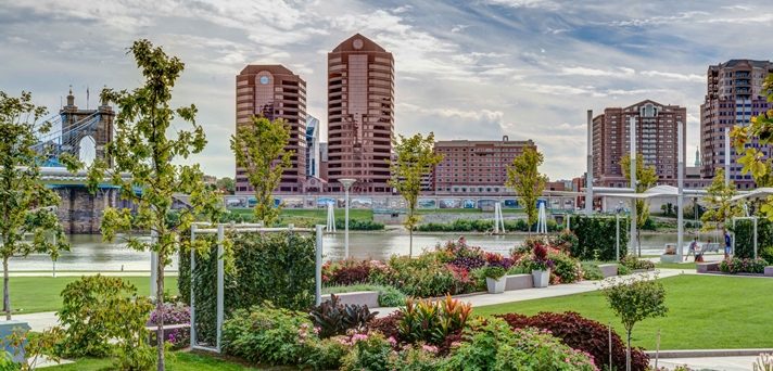 Imagen general del Hotel Embassy Suites By Hilton Cincinnati Rivercenter. Foto 17