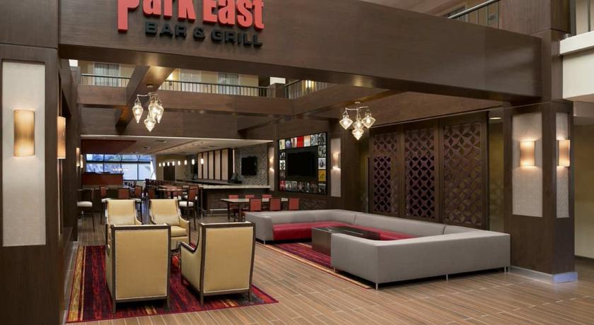 Imagen general del Hotel Embassy Suites By Hilton Cleveland Beachwood. Foto 6
