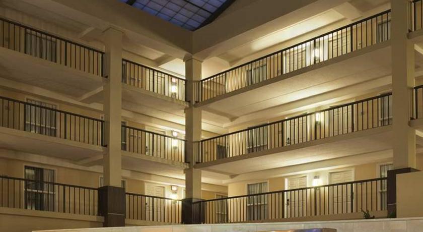 Imagen general del Hotel Embassy Suites By Hilton Cleveland Beachwood. Foto 9
