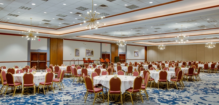 Imagen general del Hotel Embassy Suites By Hilton Cleveland Rockside. Foto 7