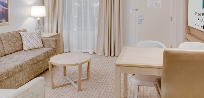 Imagen general del Hotel Embassy Suites By Hilton Cleveland Rockside. Foto 10