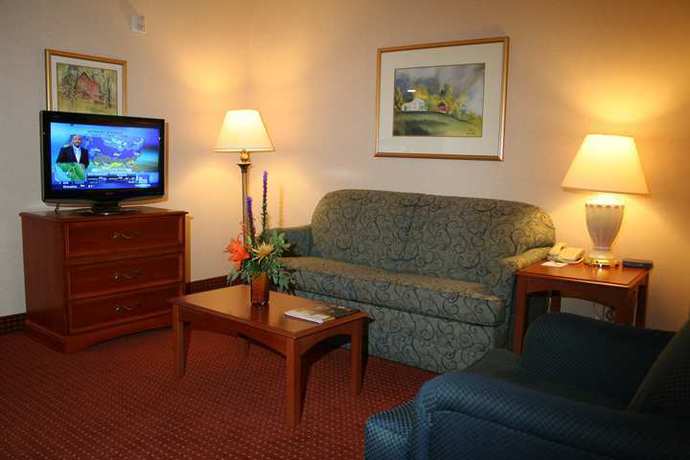 Imagen de la habitación del Hotel Embassy Suites By Hilton Columbus Dublin. Foto 5