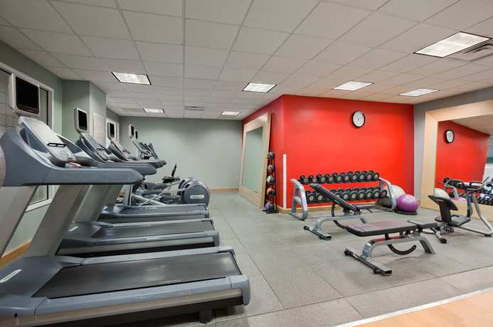 Imagen de los interiores del Hotel Embassy Suites By Hilton Columbus Dublin. Foto 9