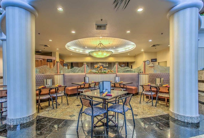 Imagen del bar/restaurante del Hotel Embassy Suites By Hilton Convention Center Las Vegas. Foto 4