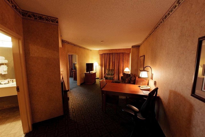 Imagen de los interiores del Hotel Embassy Suites By Hilton Dallas Dfw Airport North. Foto 12