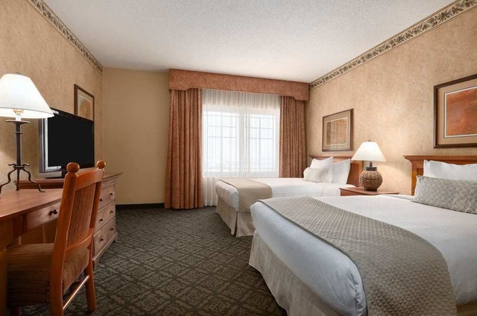 Imagen de la habitación del Hotel Embassy Suites By Hilton Dallas Dfw Airport North. Foto 8