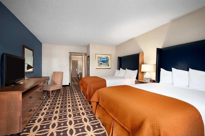 Imagen de la habitación del Hotel Embassy Suites By Hilton Dallas Dfw Airport South. Foto 6