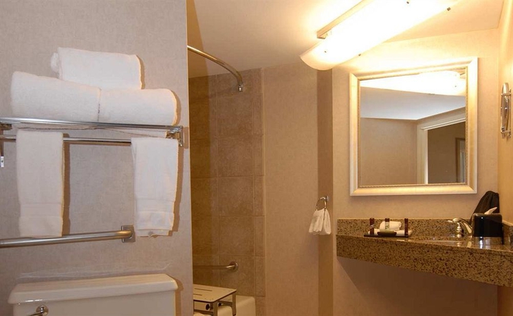 Imagen de la habitación del Hotel Embassy Suites By Hilton Dallas Love Field. Foto 6