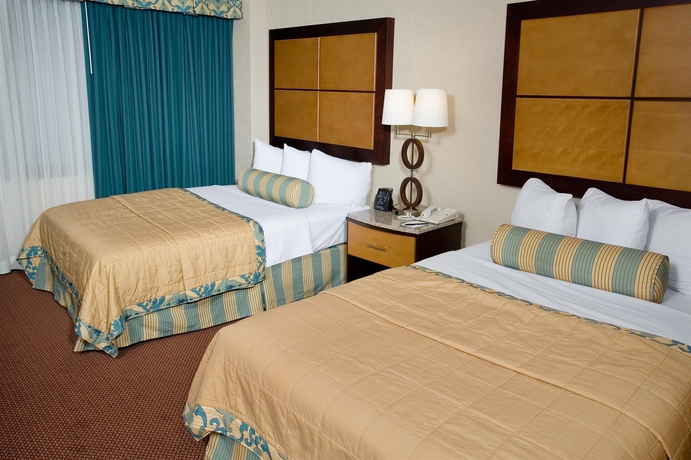 Imagen de la habitación del Hotel Embassy Suites By Hilton Dallas Love Field. Foto 12