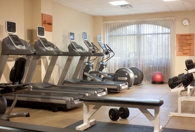 Imagen de los interiores del Hotel Embassy Suites By Hilton Dallas Near The Galleria. Foto 9