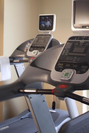 Imagen de los interiores del Hotel Embassy Suites By Hilton Dallas Near The Galleria. Foto 14