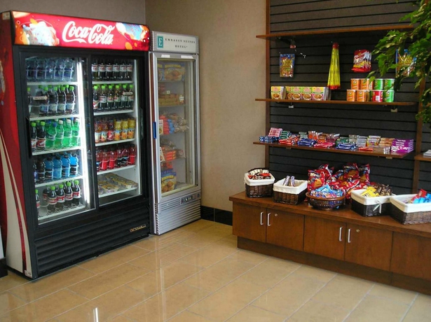 Imagen del bar/restaurante del Hotel Embassy Suites By Hilton Dulles North Loudoun. Foto 4