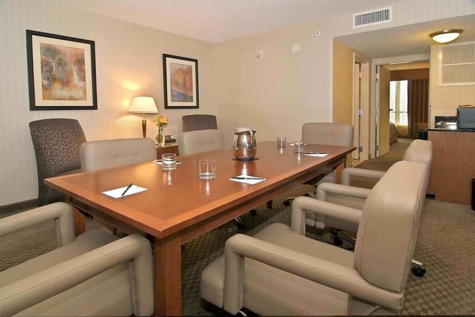 Imagen de los interiores del Hotel Embassy Suites By Hilton Dulles North Loudoun. Foto 14