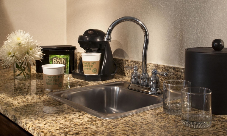 Imagen de la habitación del Hotel Embassy Suites By Hilton Flagstaff. Foto 6