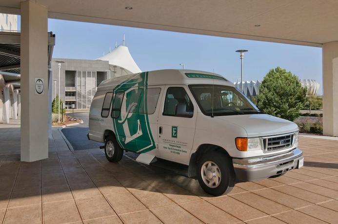 Imagen general del Hotel Embassy Suites By Hilton Hampton Convention Center. Foto 3