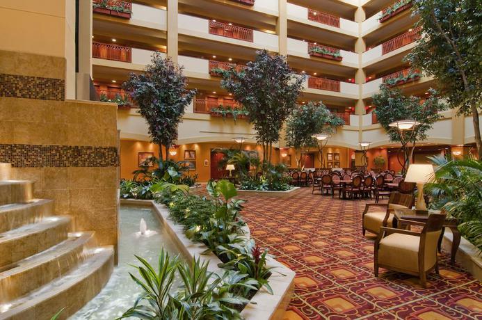 Imagen general del Hotel Embassy Suites By Hilton Hampton Convention Center. Foto 5