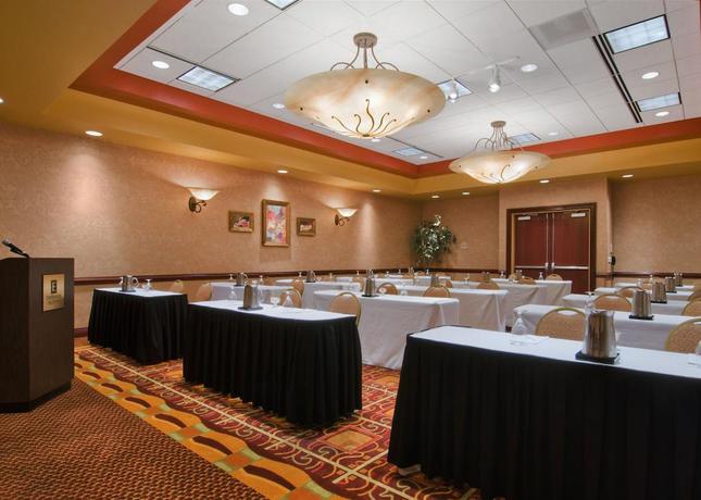 Imagen general del Hotel Embassy Suites By Hilton Hampton Convention Center. Foto 14