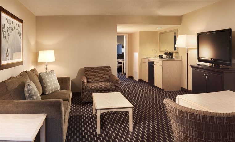Imagen de los interiores del Hotel Embassy Suites By Hilton Houston Near The Galleria. Foto 11