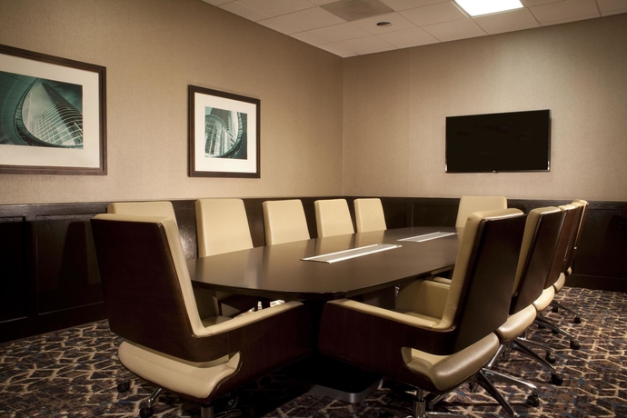 Imagen de los interiores del Hotel Embassy Suites By Hilton Houston Near The Galleria. Foto 16