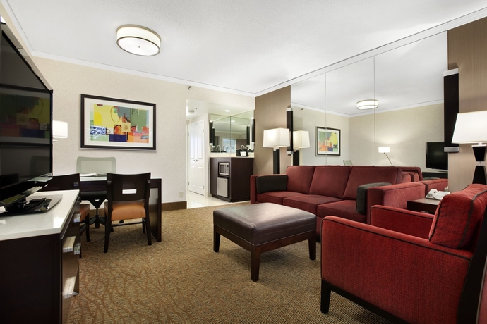 Imagen de los interiores del Hotel Embassy Suites By Hilton Irvine Orange County Airport. Foto 13