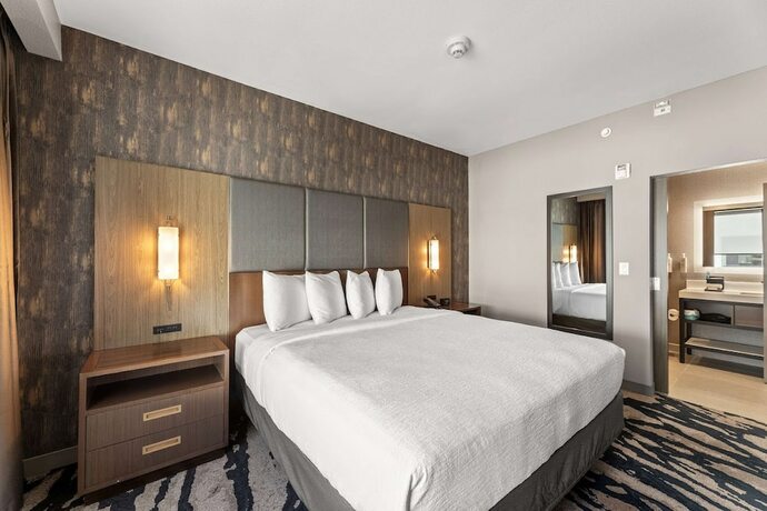 Imagen de la habitación del Hotel Embassy Suites By Hilton Irving Las Colinas. Foto 20
