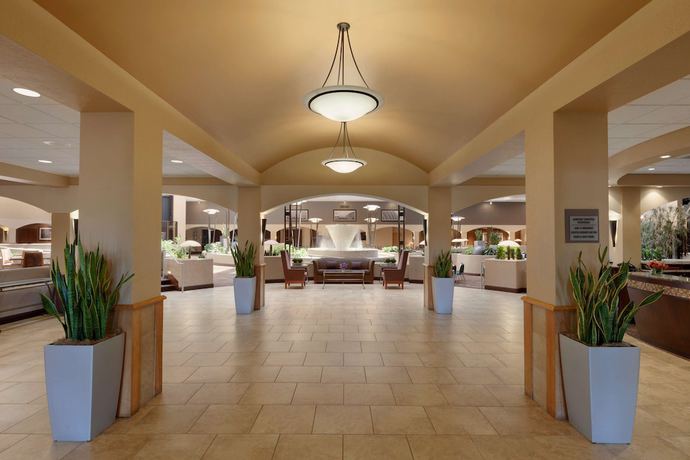 Imagen de los interiores del Hotel Embassy Suites By Hilton Kansas City International Airport. Foto 15