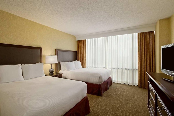 Imagen de la habitación del Hotel Embassy Suites By Hilton Lexington Green. Foto 4