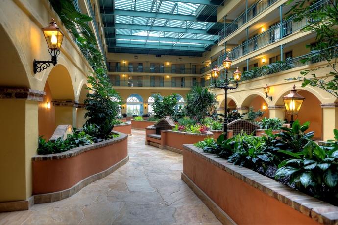 Imagen de los interiores del Hotel Embassy Suites By Hilton Los Angeles Lax South/el Segundo. Foto 1