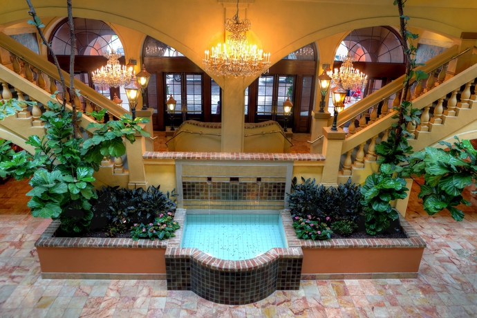 Imagen de los interiores del Hotel Embassy Suites By Hilton Los Angeles Lax South/el Segundo. Foto 4