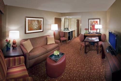Imagen de la habitación del Hotel Embassy Suites By Hilton Loveland Conference Center. Foto 4