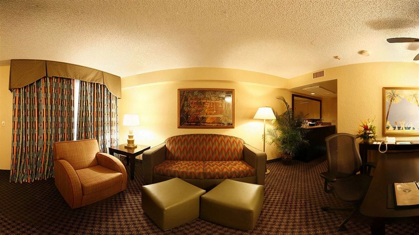 Imagen de los interiores del Hotel Embassy Suites By Hilton Miami International Airport. Foto 8