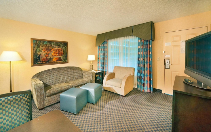 Imagen de los interiores del Hotel Embassy Suites By Hilton Miami International Airport. Foto 9