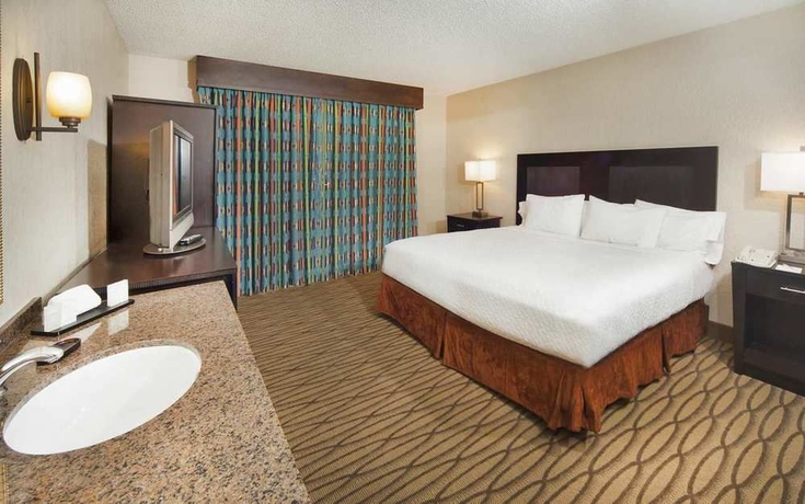 Imagen de la habitación del Hotel Embassy Suites By Hilton Miami International Airport. Foto 5