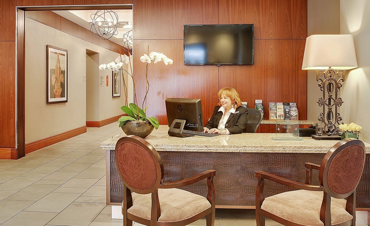 Imagen de los interiores del Hotel Embassy Suites By Hilton New Orleans. Foto 15