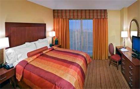 Imagen de la habitación del Hotel Embassy Suites By Hilton Norman and Conference Center. Foto 4