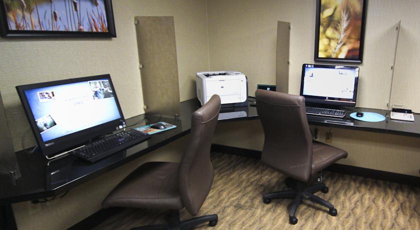 Imagen general del Hotel Embassy Suites By Hilton Oklahoma City Will Rogers Airport. Foto 6