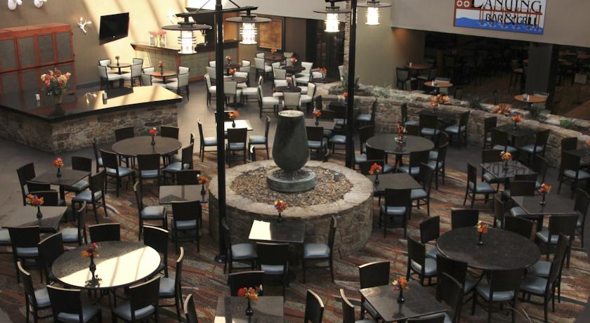 Imagen general del Hotel Embassy Suites By Hilton Oklahoma City Will Rogers Airport. Foto 13