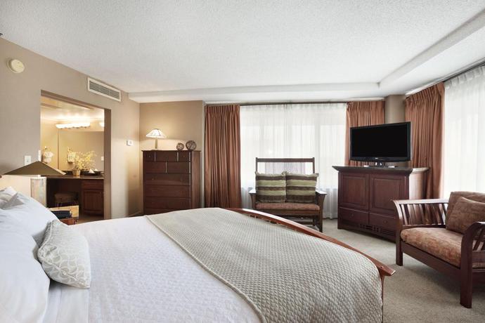 Imagen de la habitación del Hotel Embassy Suites By Hilton Omaha Downtown Old Market. Foto 5