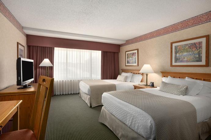 Imagen de la habitación del Hotel Embassy Suites By Hilton Omaha Downtown Old Market. Foto 7