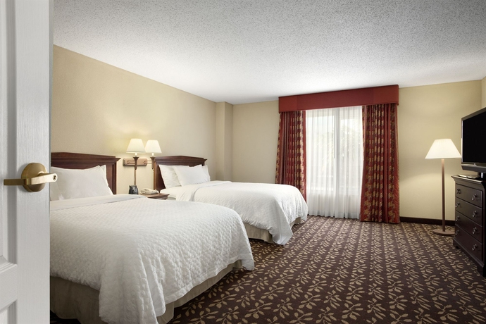 Imagen de la habitación del Hotel Embassy Suites By Hilton Orlando Airport. Foto 7