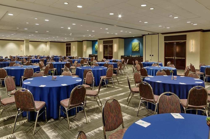 Imagen de los interiores del Hotel Embassy Suites By Hilton Orlando Downtown. Foto 8