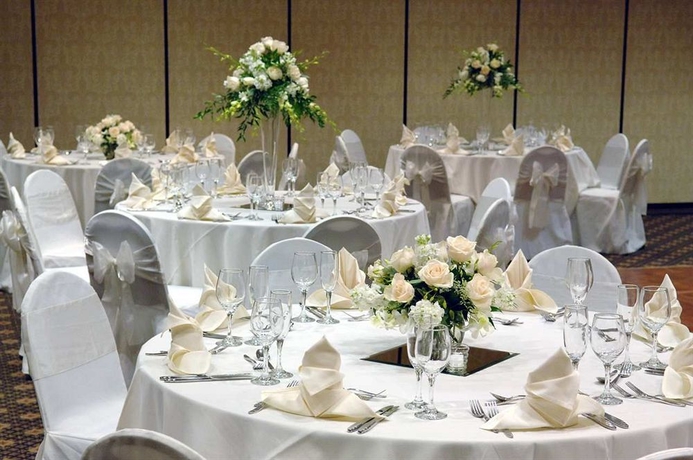 Imagen de los interiores del Hotel Embassy Suites By Hilton Orlando Downtown. Foto 9