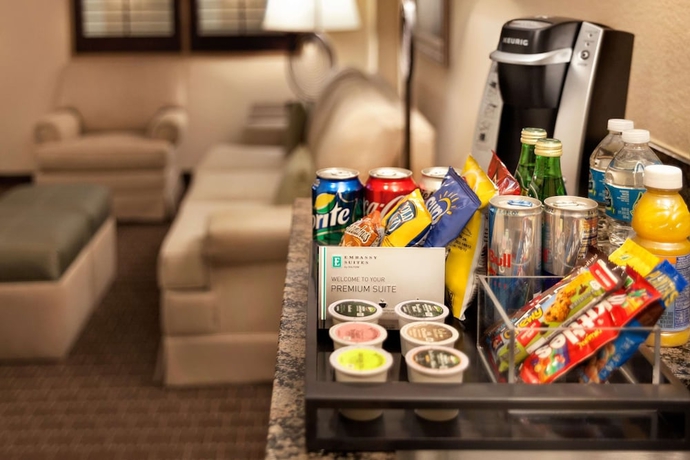 Imagen de la habitación del Hotel Embassy Suites By Hilton Orlando Lake Buena Vista South. Foto 11