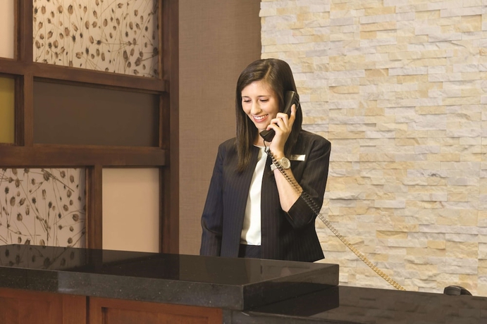 Imagen de los interiores del Hotel Embassy Suites By Hilton Orlando Lake Buena Vista South. Foto 19