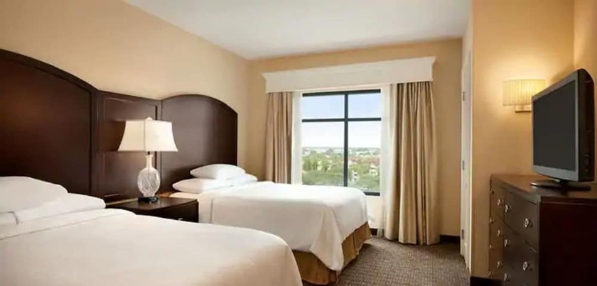Imagen de la habitación del Hotel Embassy Suites By Hilton Orlando Lake Buena Vista South. Foto 12